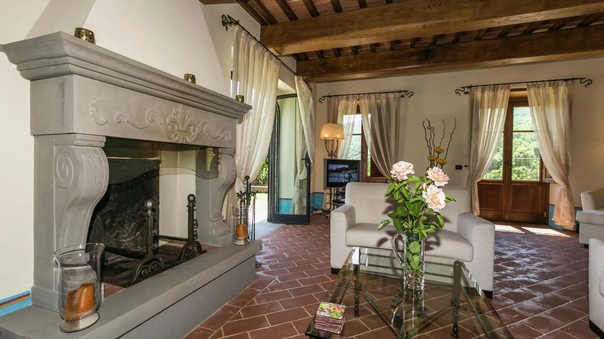 Beautiful Mansion In Poppi With Pool Villa 0*,